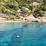 Odysseus Kefalonia * Spartia