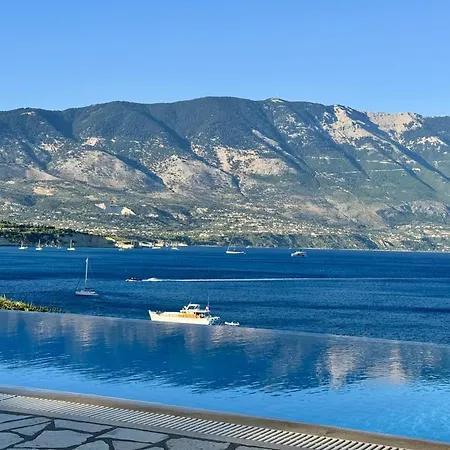 Odysseus Kefalonia Villa Spartià